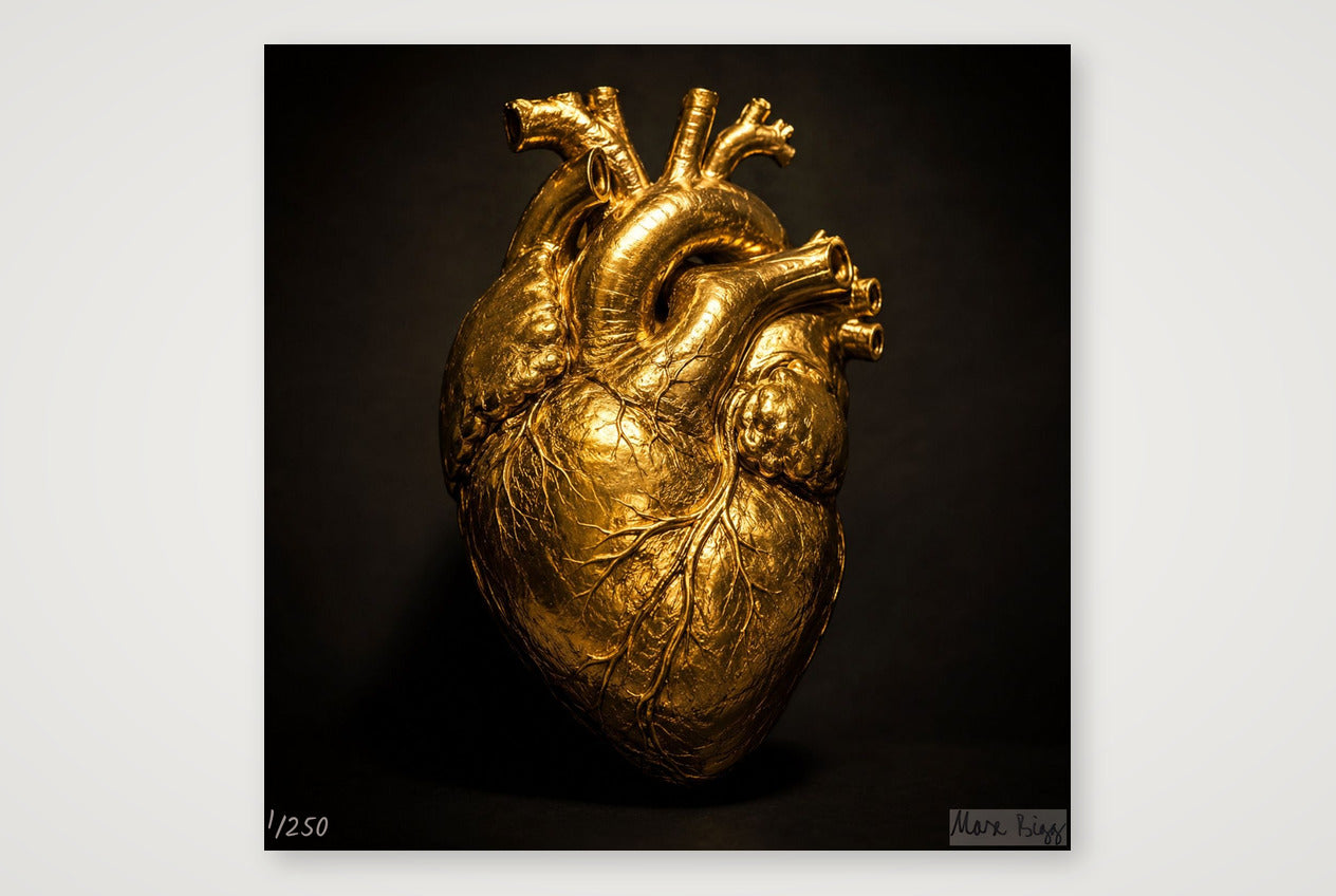 Herz aus Gold — 80×80cm, 31×31" Print only