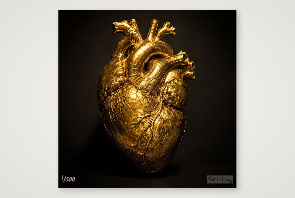 Herz aus Gold — 20×20cm, 8×8" Print only